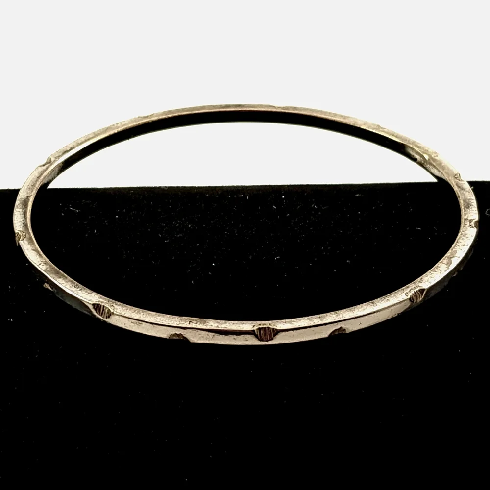 TAXCO 925 Vintage Handmade Sterling Silver Stamped Divites Bangle Bracelet 2.75" - Picture 2 of 4